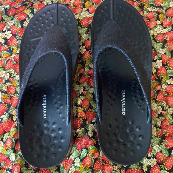 Aerothotic flip flops sz 40 EU 9/9.5 US - Picture 3 of 4